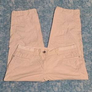 Chico's Women's Sz 1.5 (M/10) Khaki Cargo Capris, Great Condition